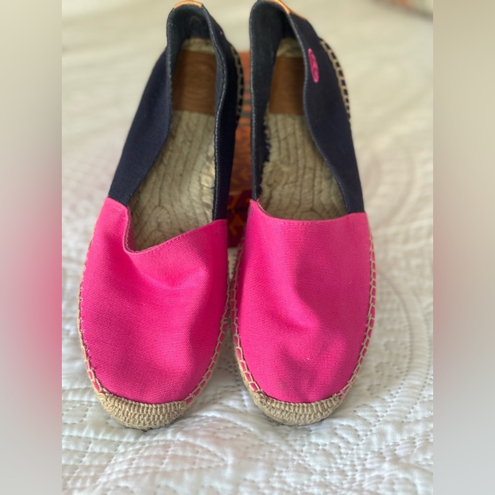 Tory Burch Size 11 Fuschia/Navy A-line Espadrille